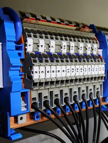 switchgear-2069759_640